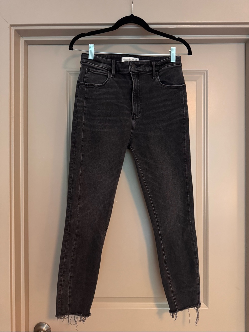Abercrombie Black High-Rise Super Skinny Ankle Raw Hem Jeans 28/6S
